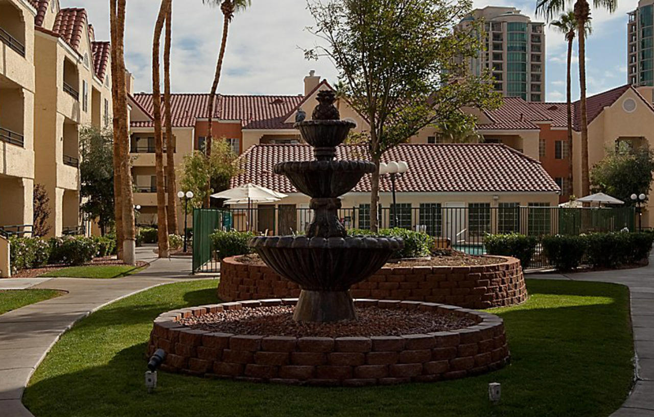 Holiday Inn Club Vacations At Desert Club Resort Las Vegas Bagian luar foto